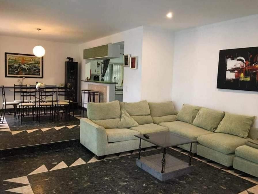 Dolphin House Hostel Faro Rom bilde